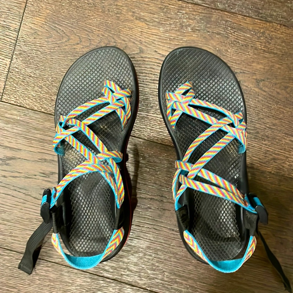 Rainbow chacos🌈